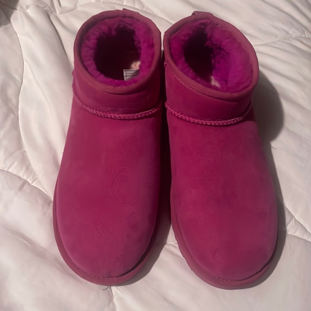 UGG ultra mini boot fuchsia
